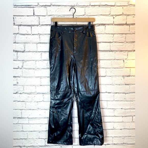 MakeMeChic Y2K 2000’s Faux Leather Black High Waisted Skinny Pants Size Medium - Picture 1 of 10
